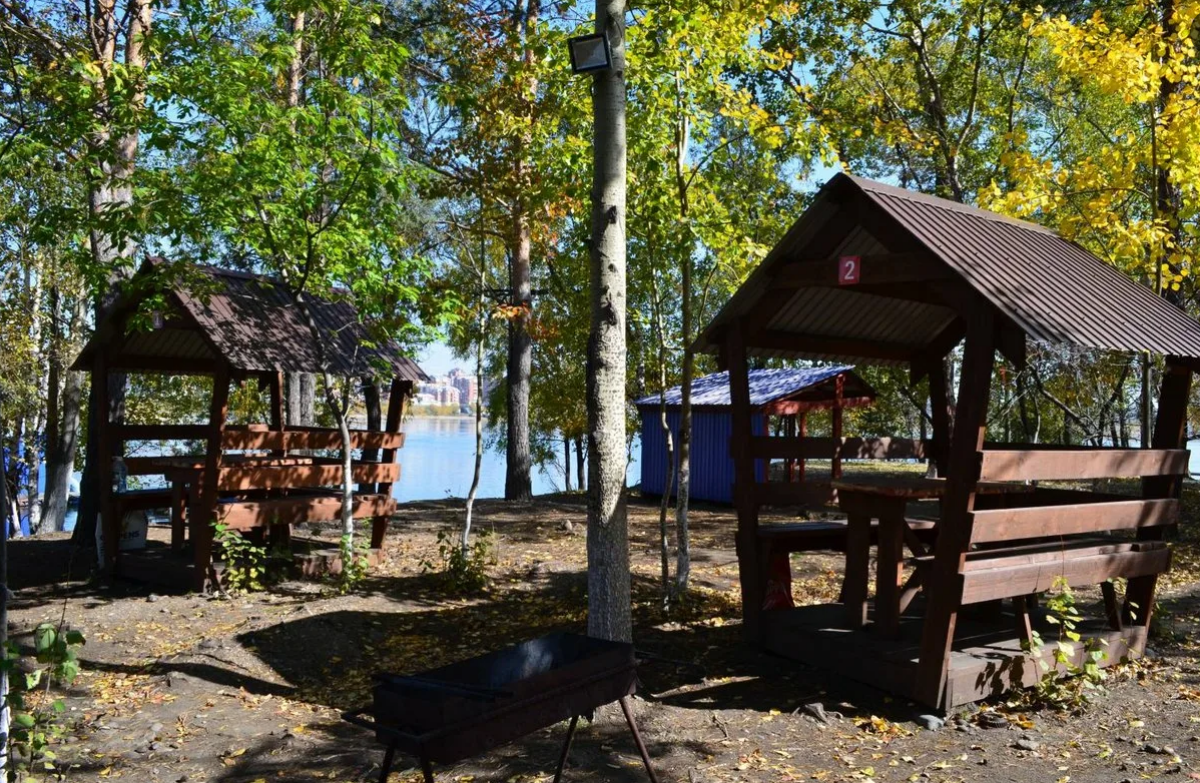 Беседки у воды
